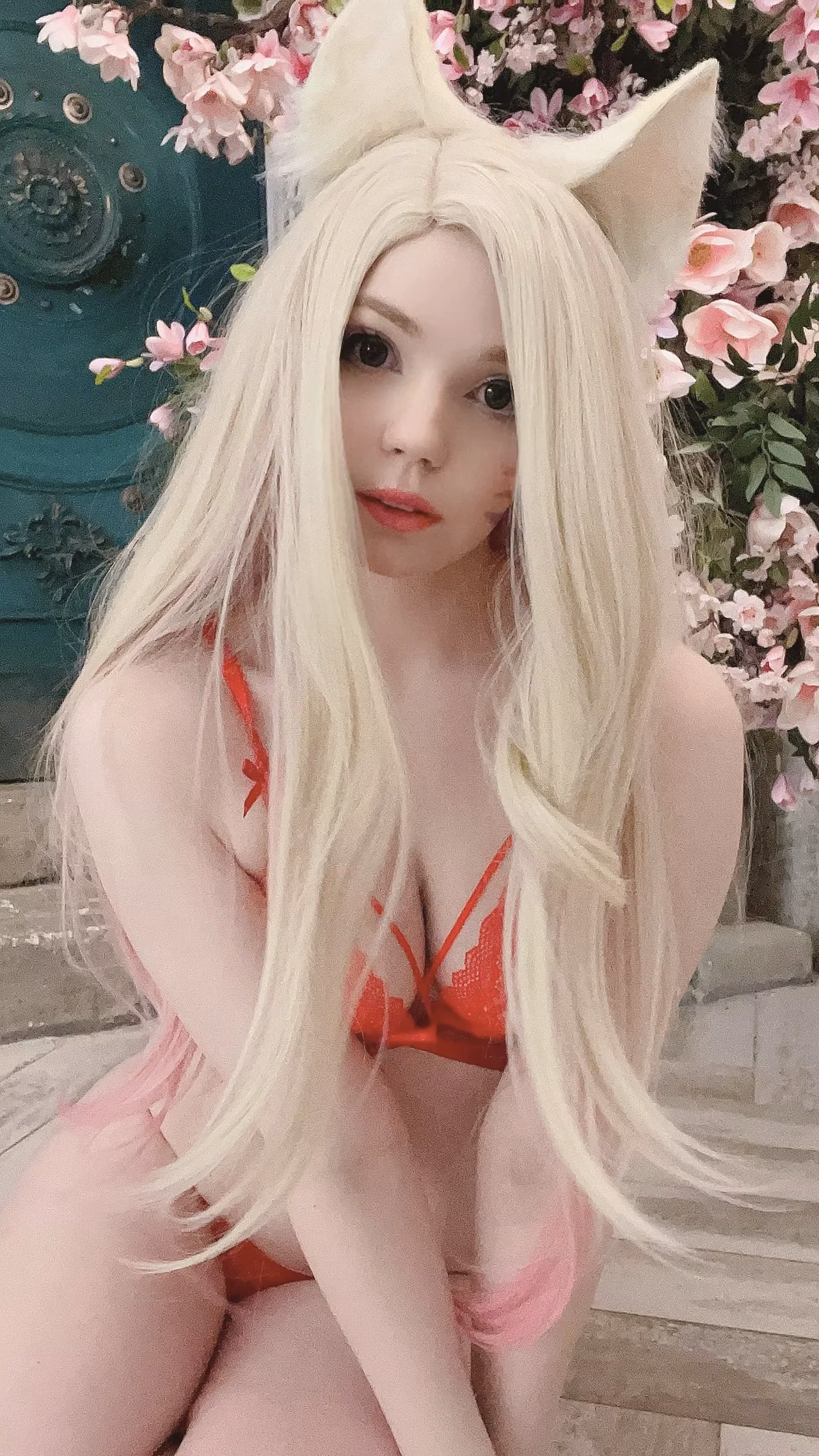 Caticornplay as Ahri — cosplay photo 51 of 53
