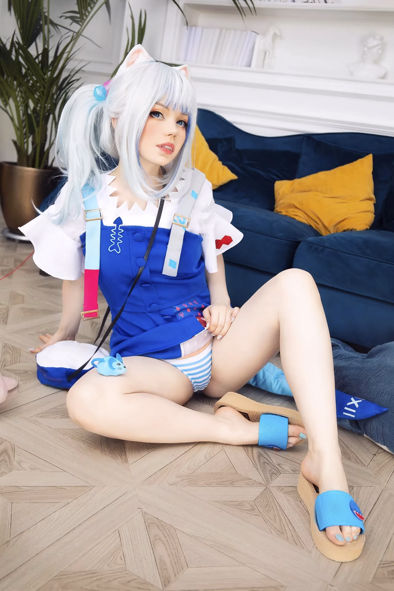 Caticornplay as Gawr Gura — cosplay photo 27 of 31