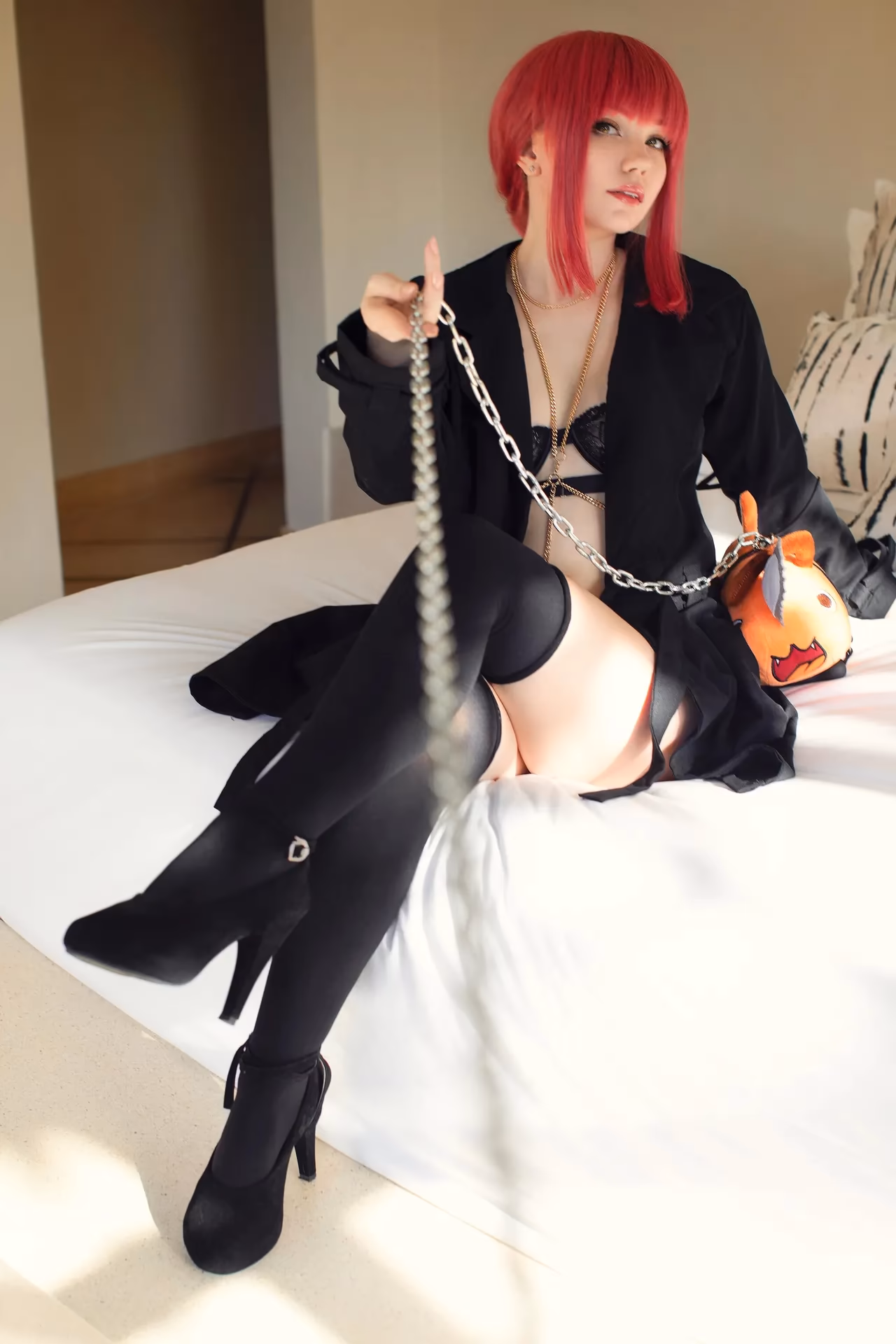 Caticornplay as Makima — cosplay photo 22 of 41