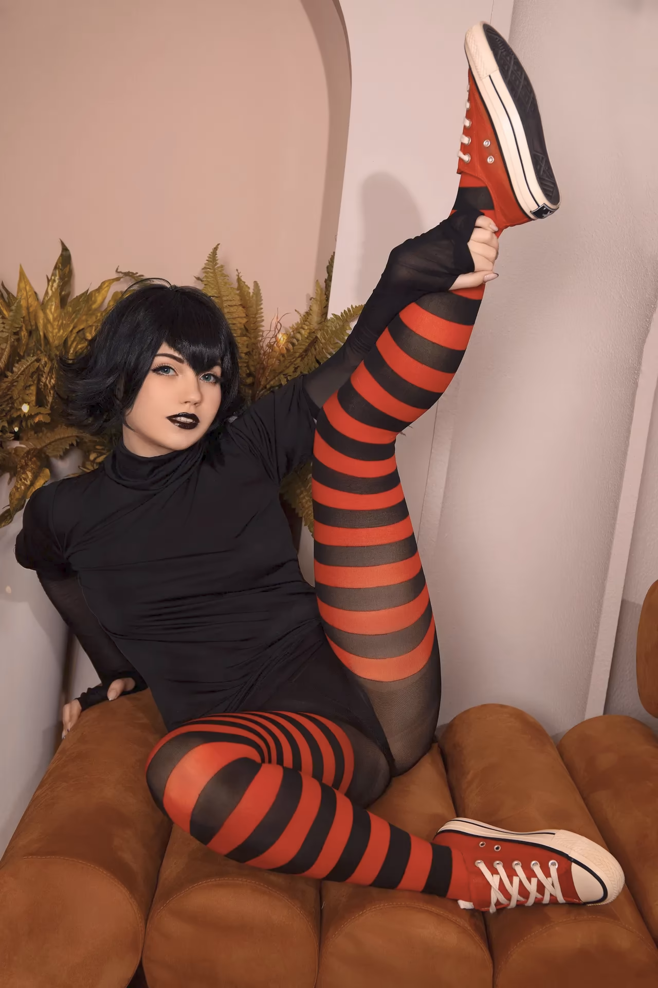 Caticornplay as Mavis Dracula — cosplay photo 5 of 28