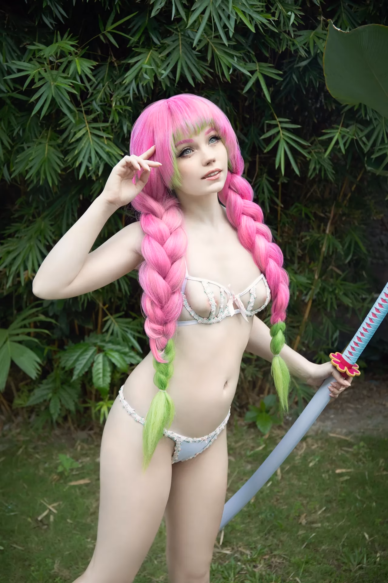 Caticornplay as Mitsuri Kanroji — cosplay photo 9 of 54