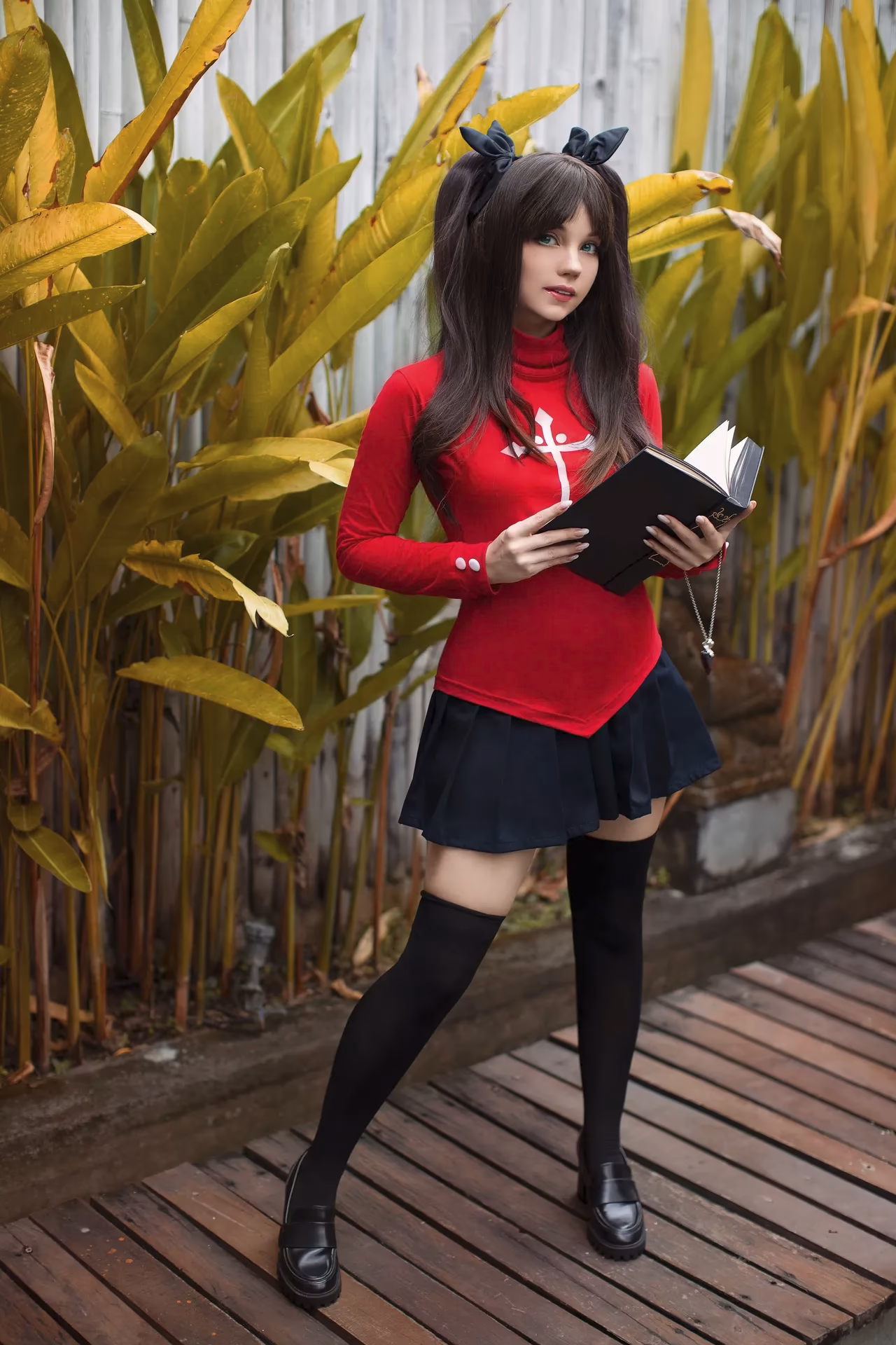Caticornplay as Rin Tohsaka — cosplay photo 2 of 49