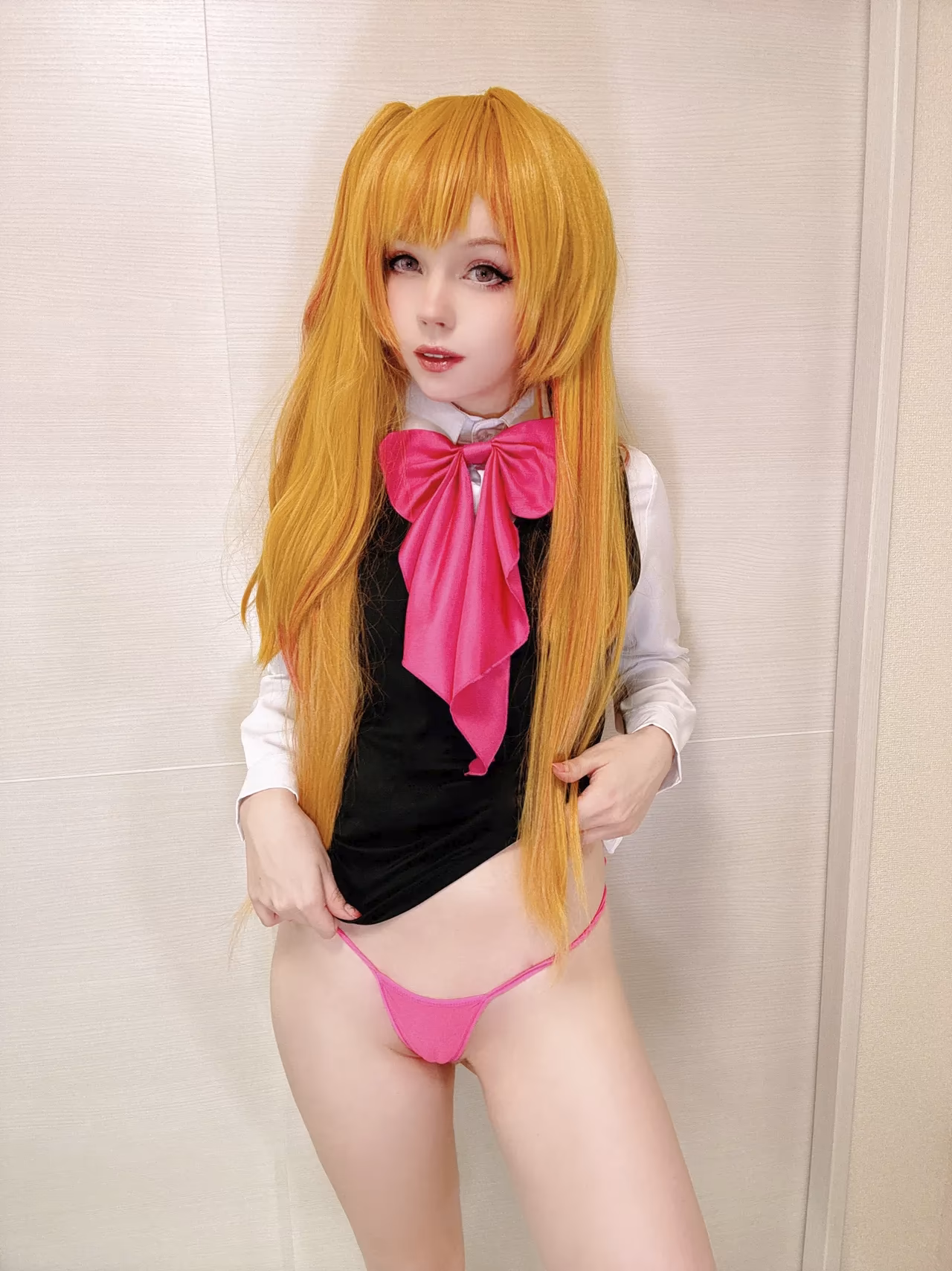 Caticornplay as Ruby Hoshino — cosplay photo 10 of 29