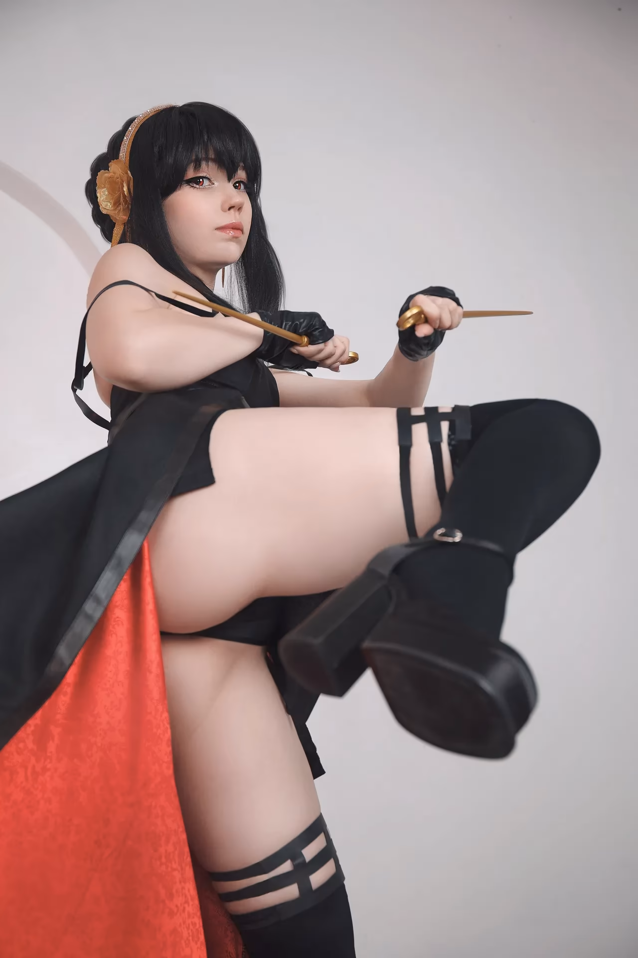 Caticornplay as Yor Forger — cosplay photo 8 of 58