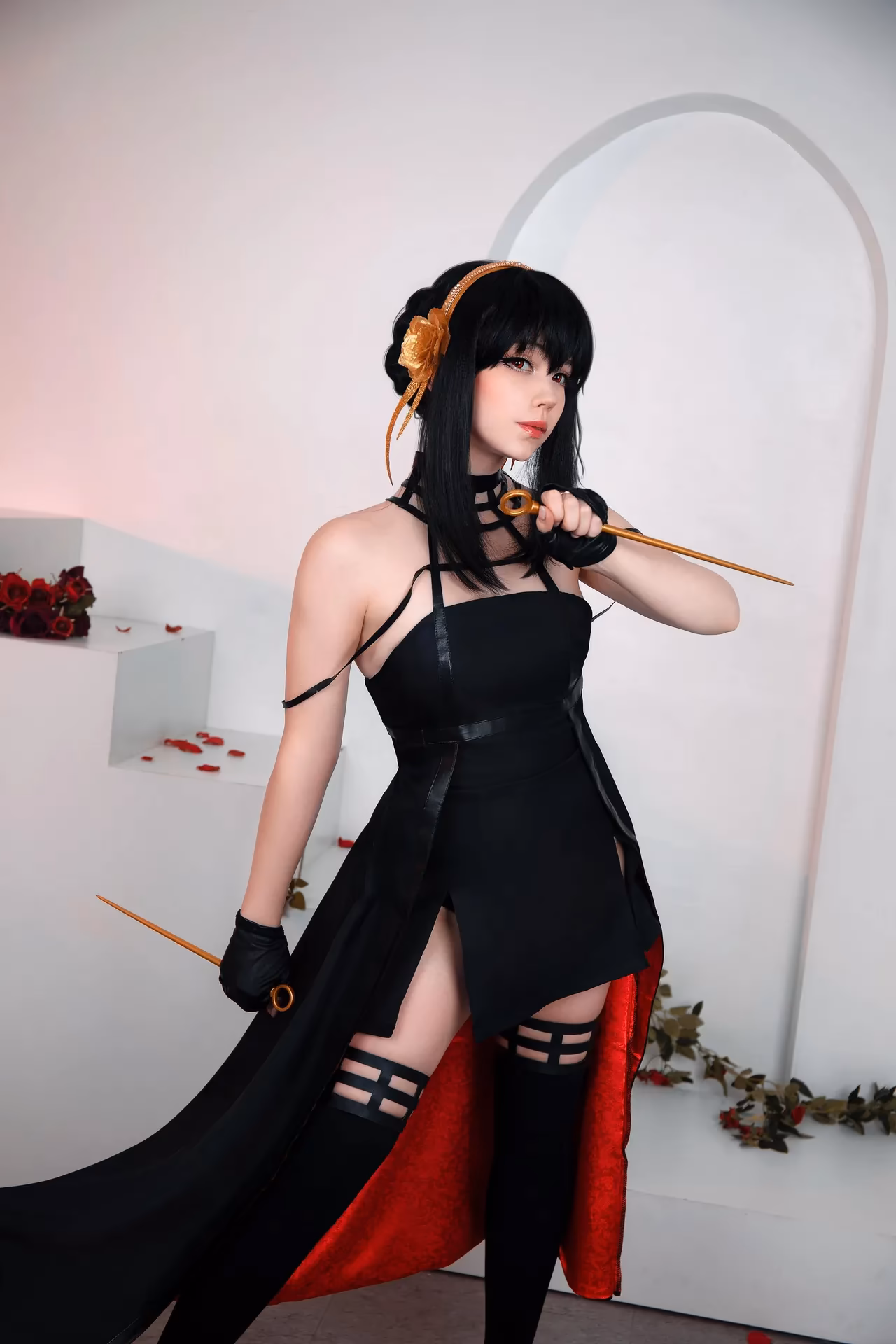 Caticornplay as Yor Forger — cosplay photo 9 of 58