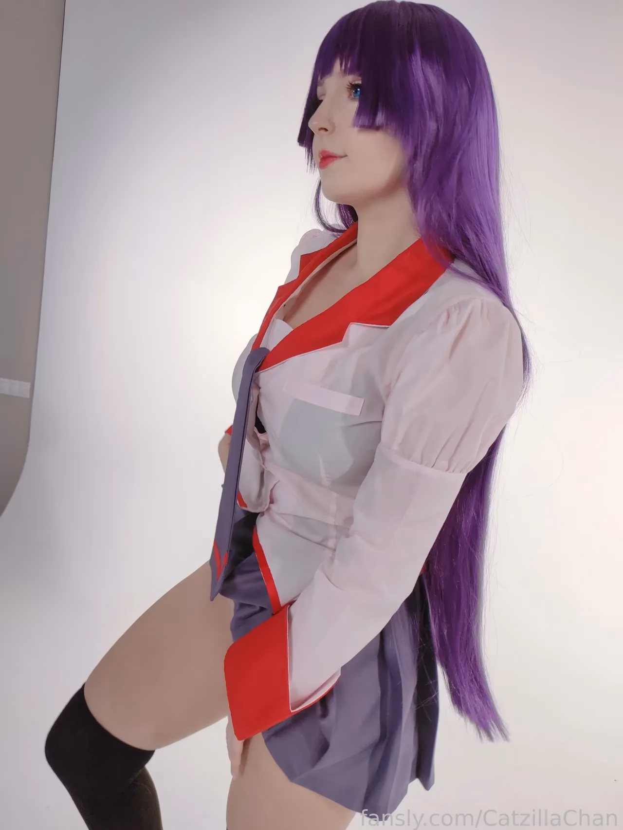 CatzillaChan as Hitagi Senjougahara — cosplay photo 3 of 37