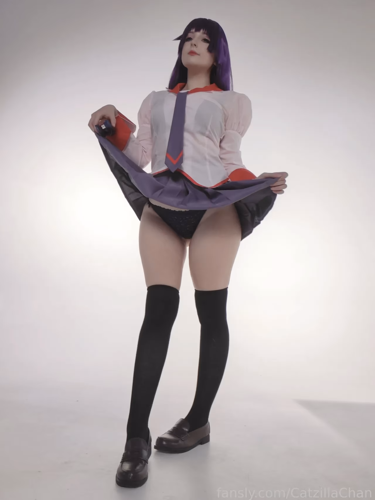 CatzillaChan as Hitagi Senjougahara — cosplay photo 4 of 37