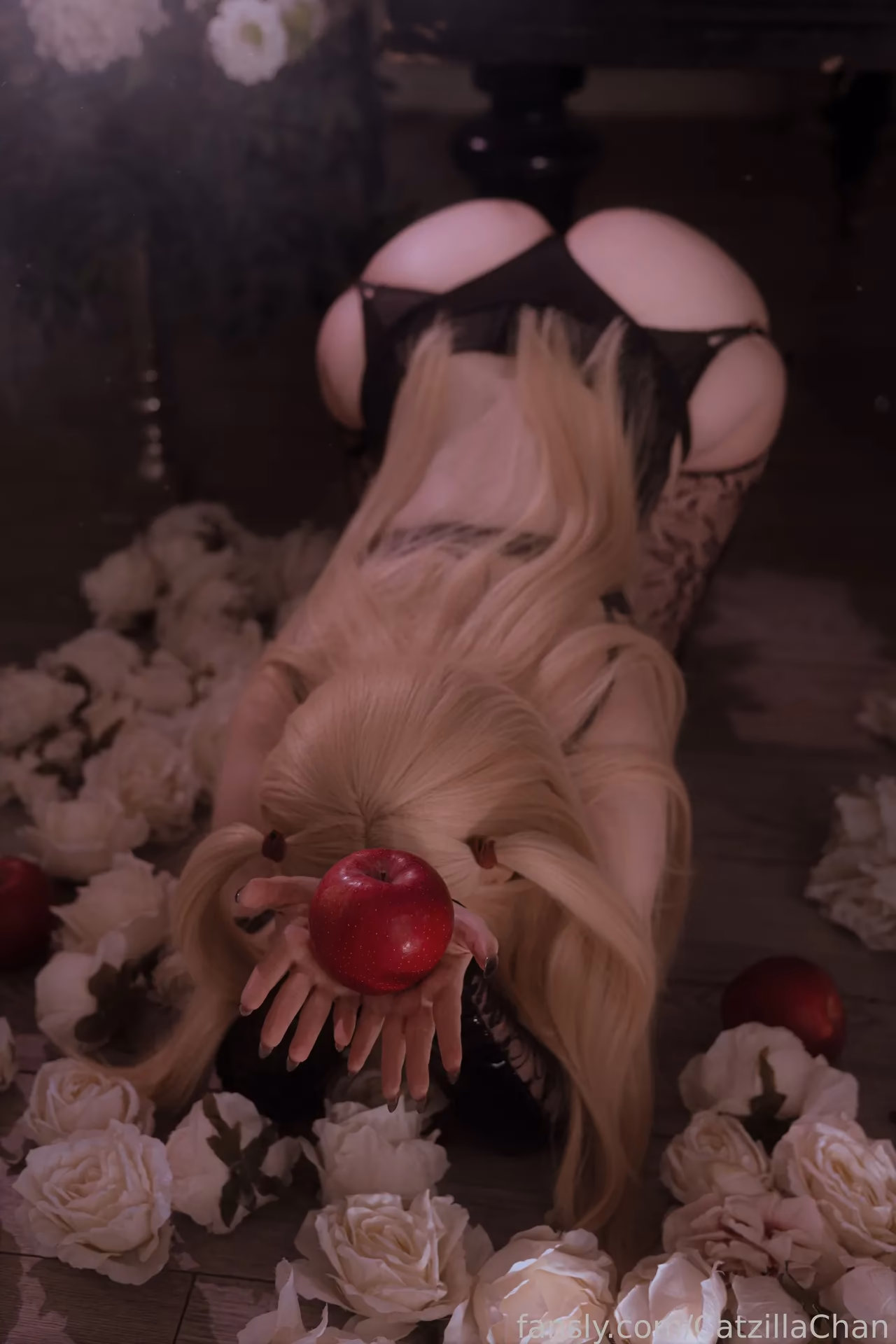 CatzillaChan as Misa Amane — cosplay photo 27 of 90