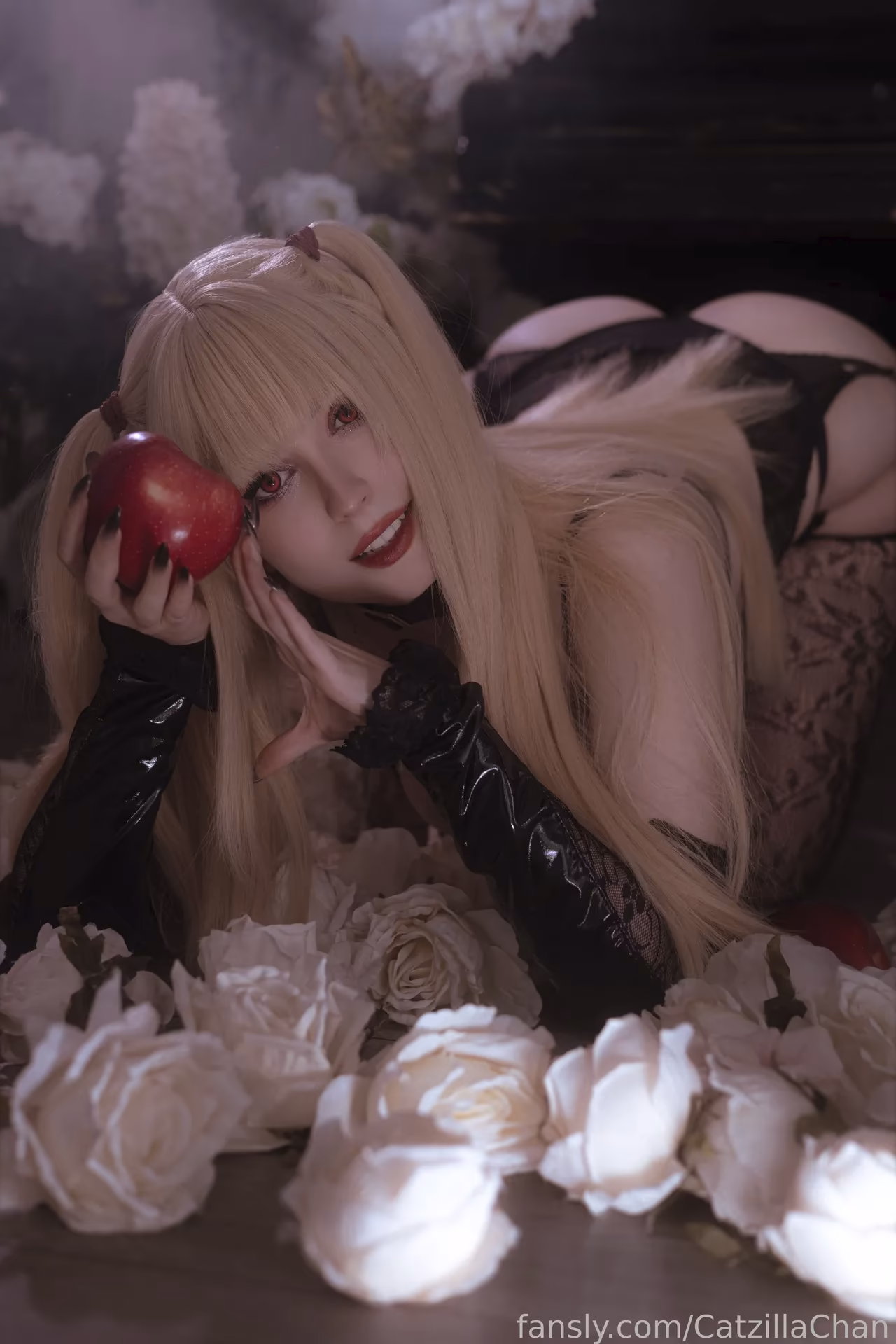 CatzillaChan as Misa Amane — cosplay photo 47 of 90