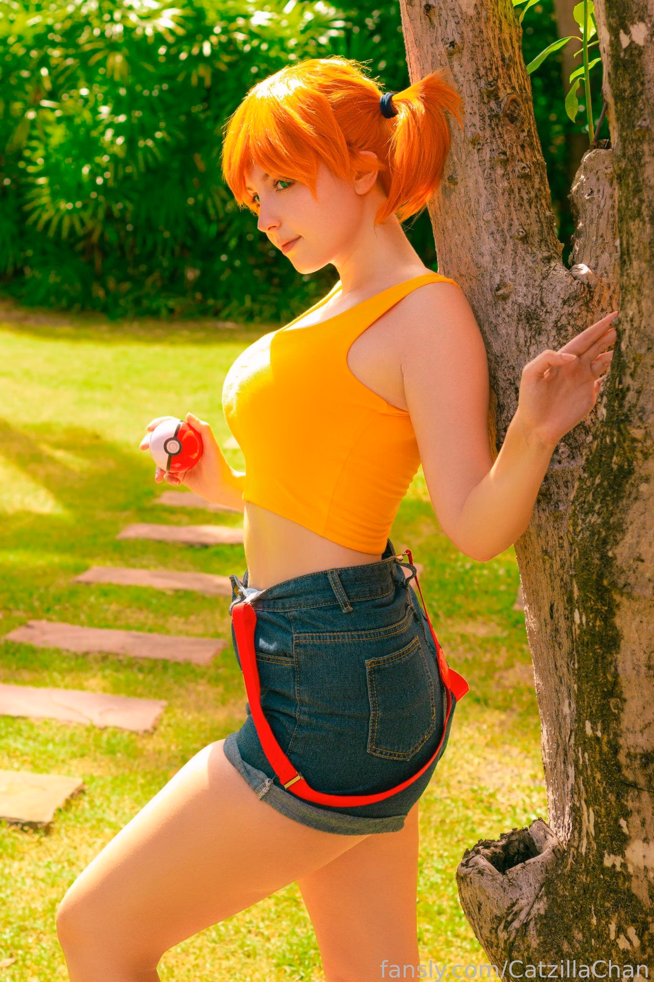 CatzillaChan as Misty — cosplay photo 3 of 24
