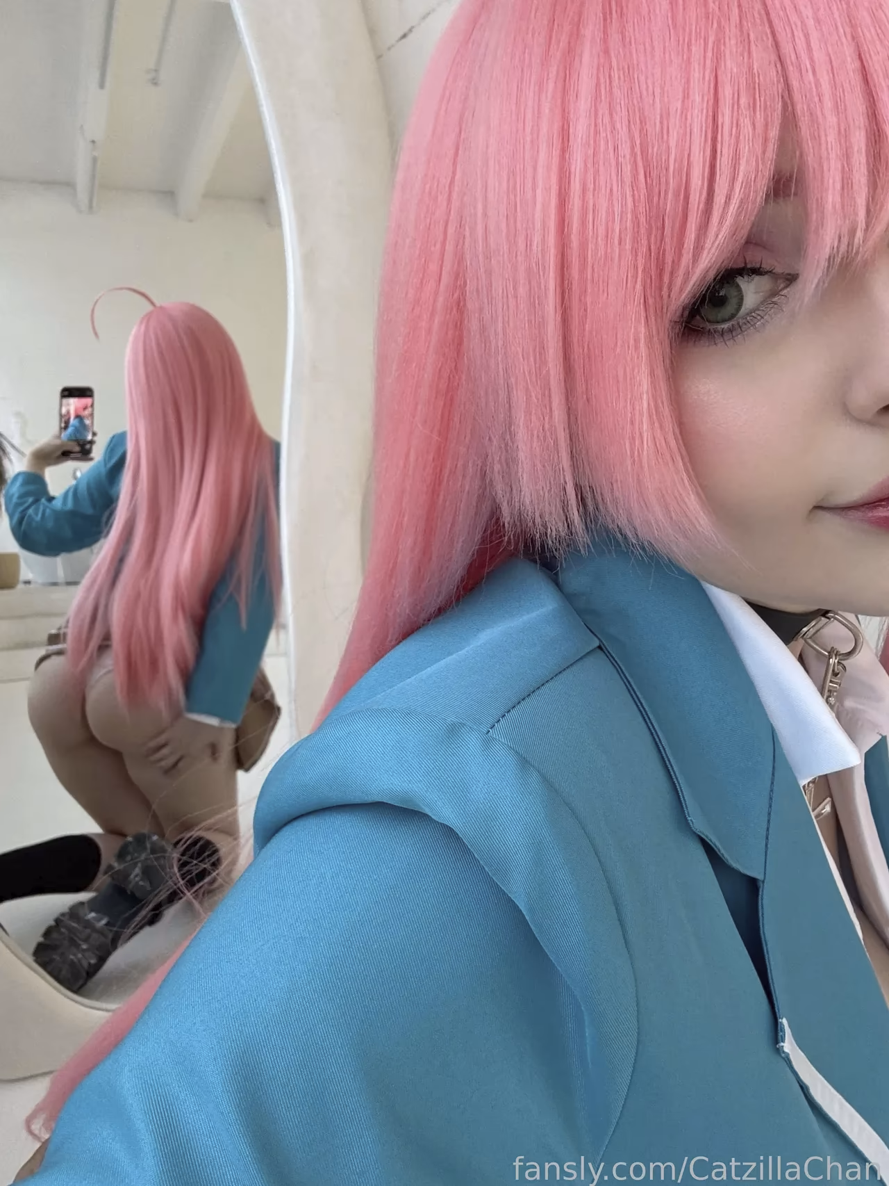 CatzillaChan as Moka Akashiya — cosplay photo 18 of 20