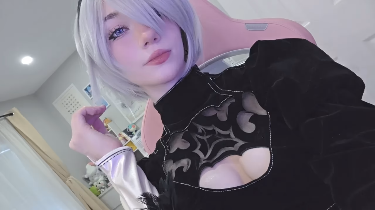Celebi Cosplays as 2B — cosplay photo 17 of 28
