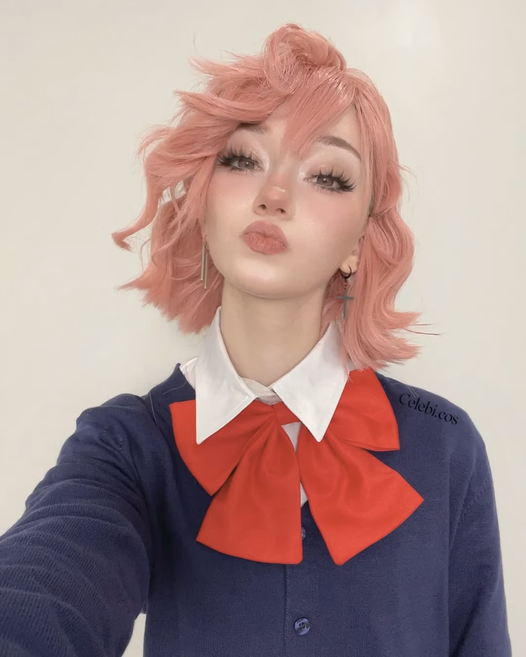 Celebi Cosplays as Aira Shiratori — cosplay photo 10 of 17