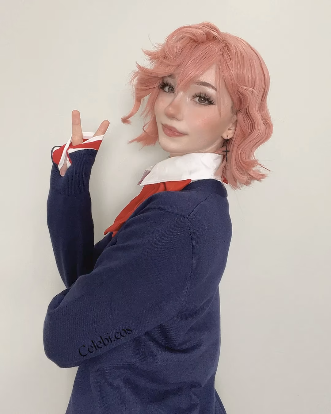 Celebi Cosplays as Aira Shiratori — cosplay photo 16 of 17