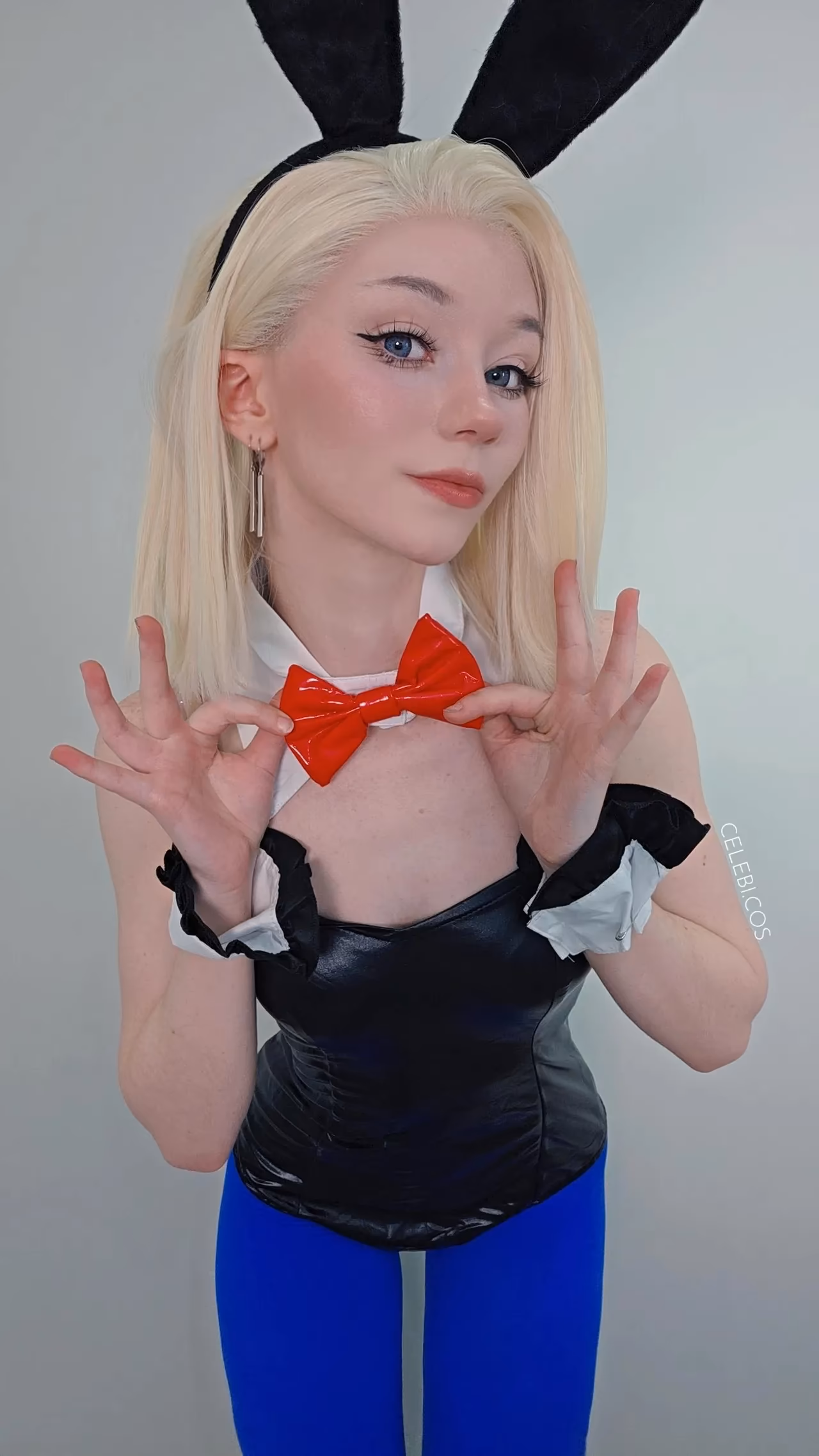 Celebi Cosplays as Android 18 — cosplay photo 10 of 14