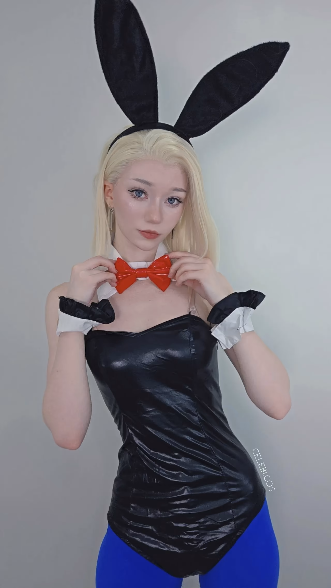 Celebi Cosplays as Android 18 — cosplay photo 12 of 14