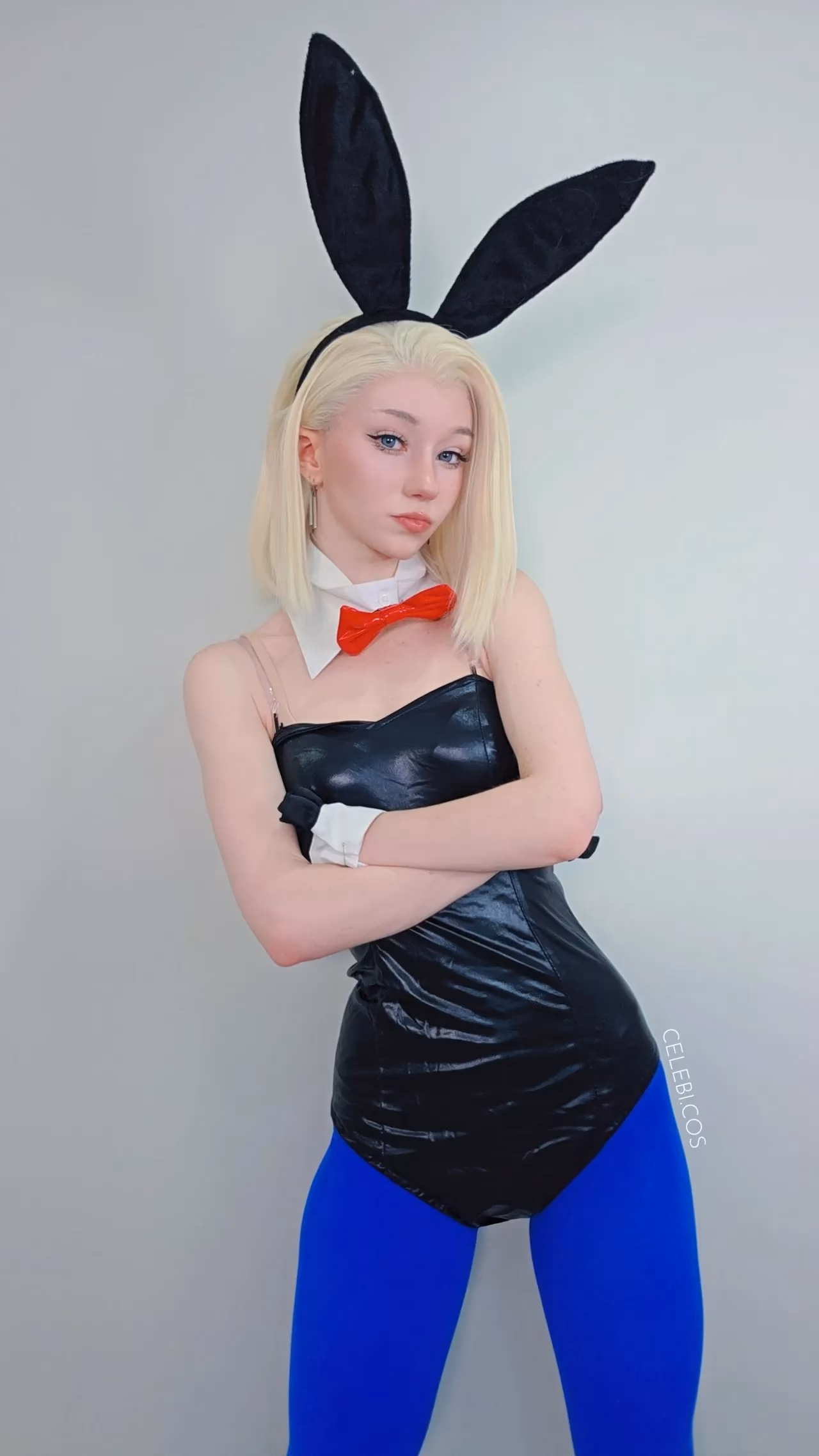Celebi Cosplays as Android 18 — cosplay photo 13 of 14