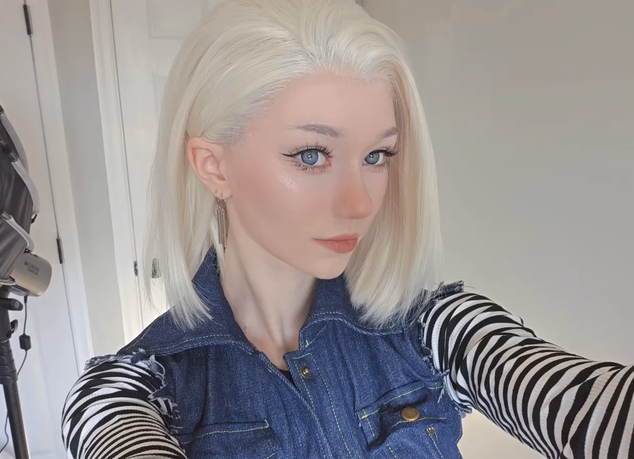 Celebi Cosplays as Android 18 — cosplay photo 12 of 15