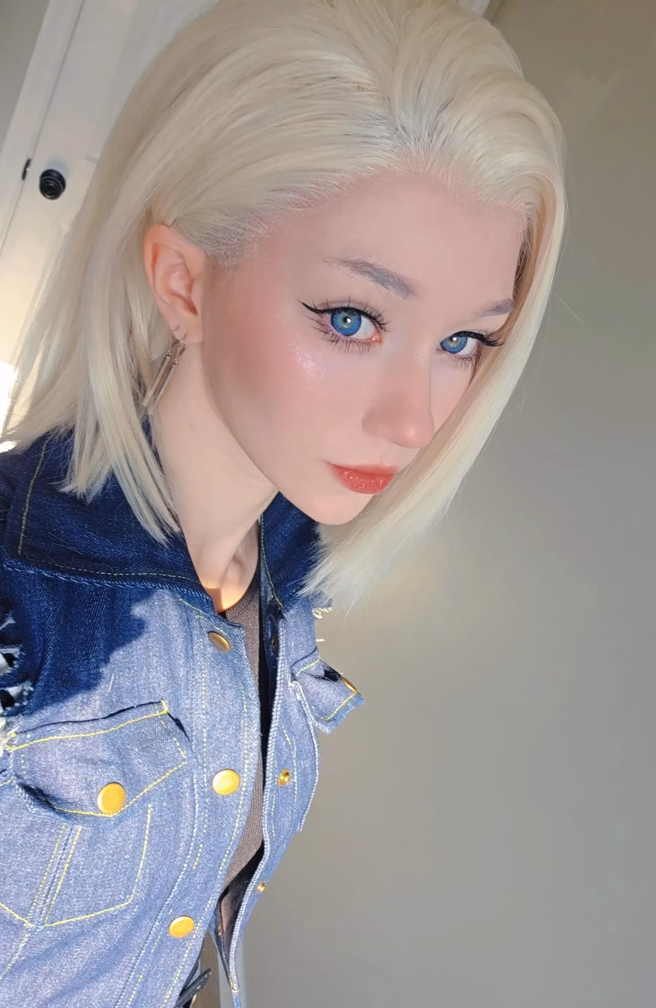 Celebi Cosplays as Android 18 — cosplay photo 13 of 15