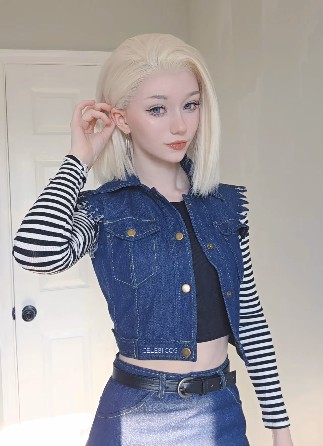 Celebi Cosplays as Android 18 — cosplay photo 7 of 15