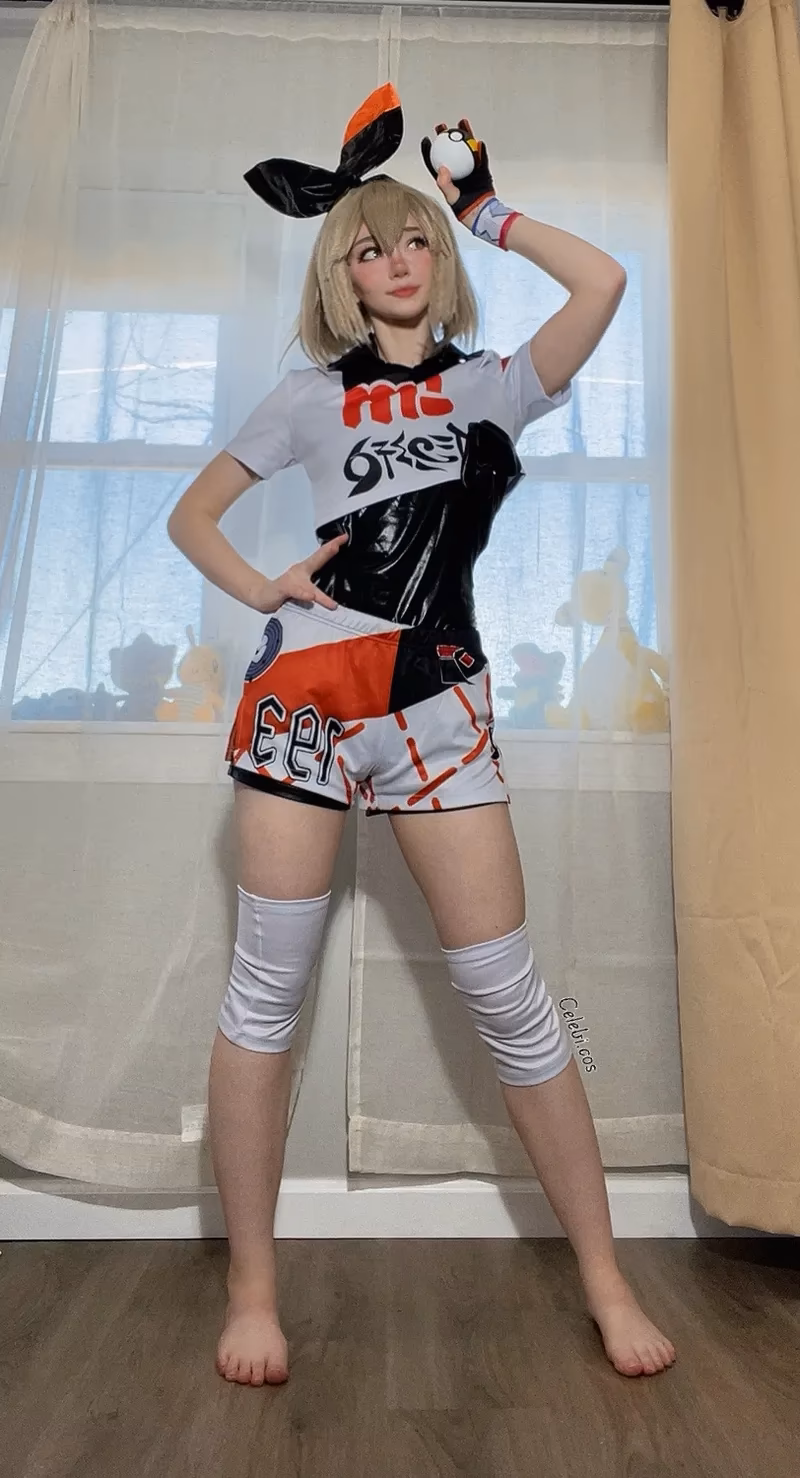 Celebi Cosplays as Bea — cosplay photo 11 of 15