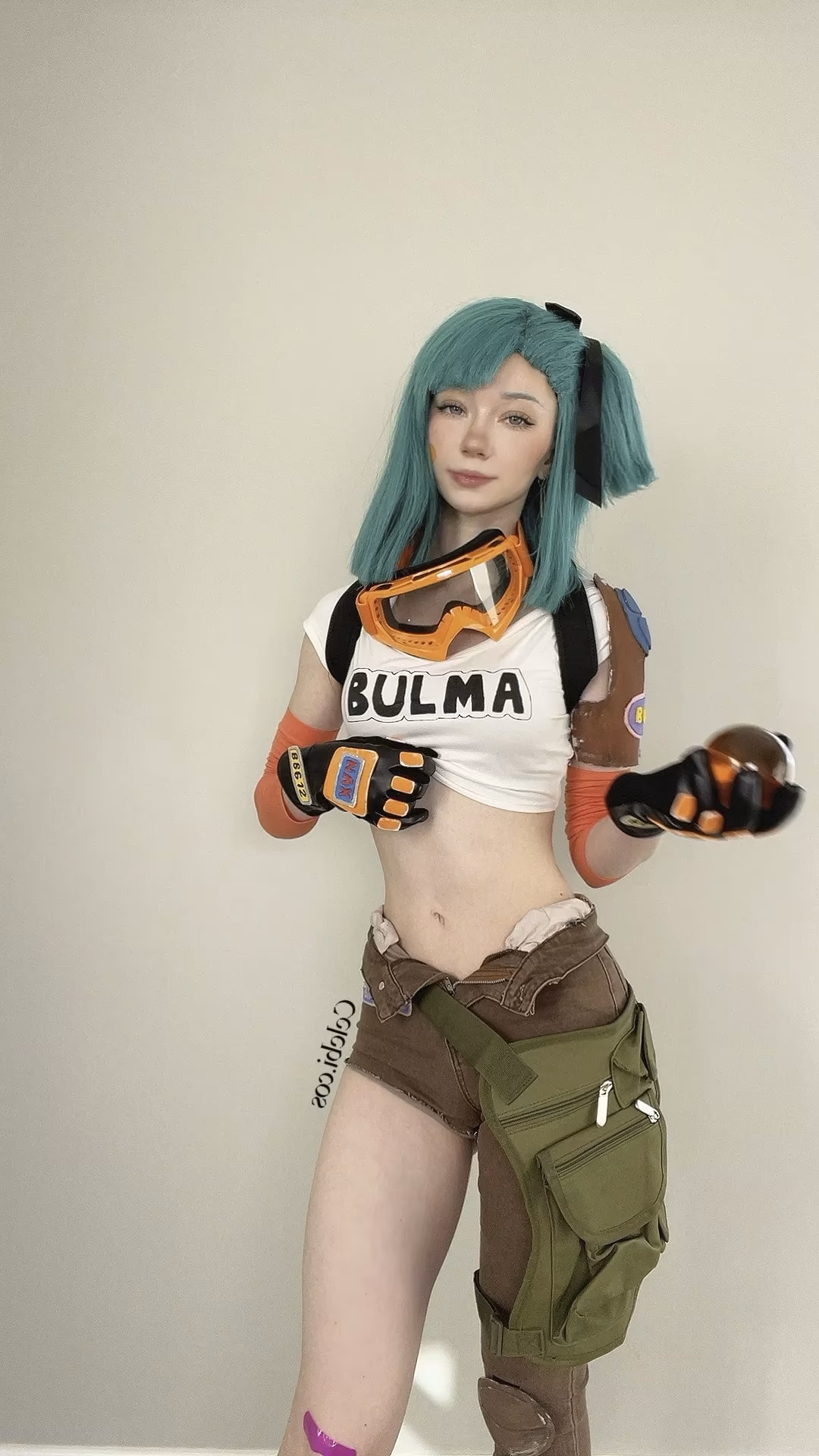 Celebi Cosplays as Bulma — cosplay photo 13 of 26