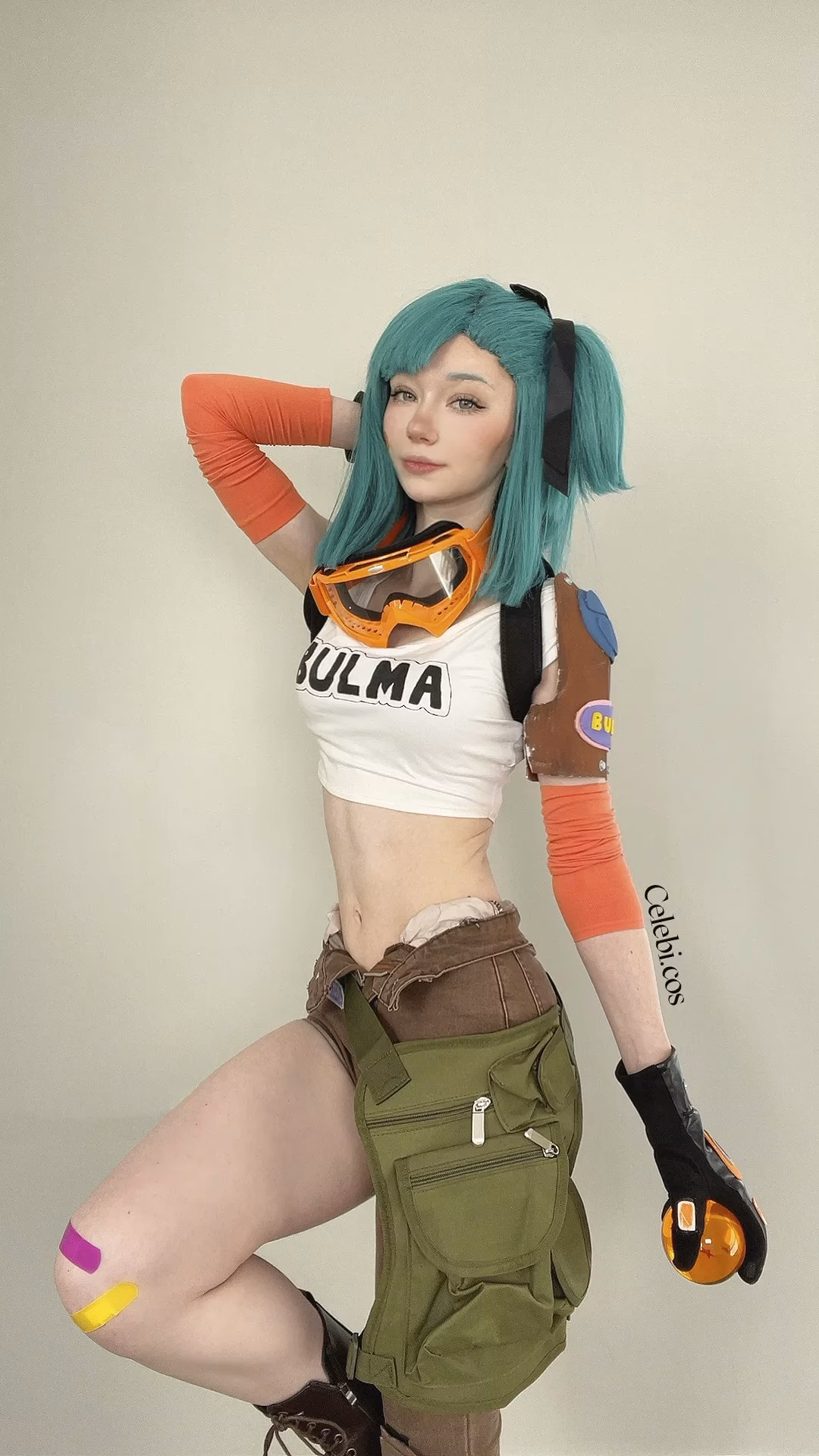 Celebi Cosplays as Bulma — cosplay photo 4 of 26