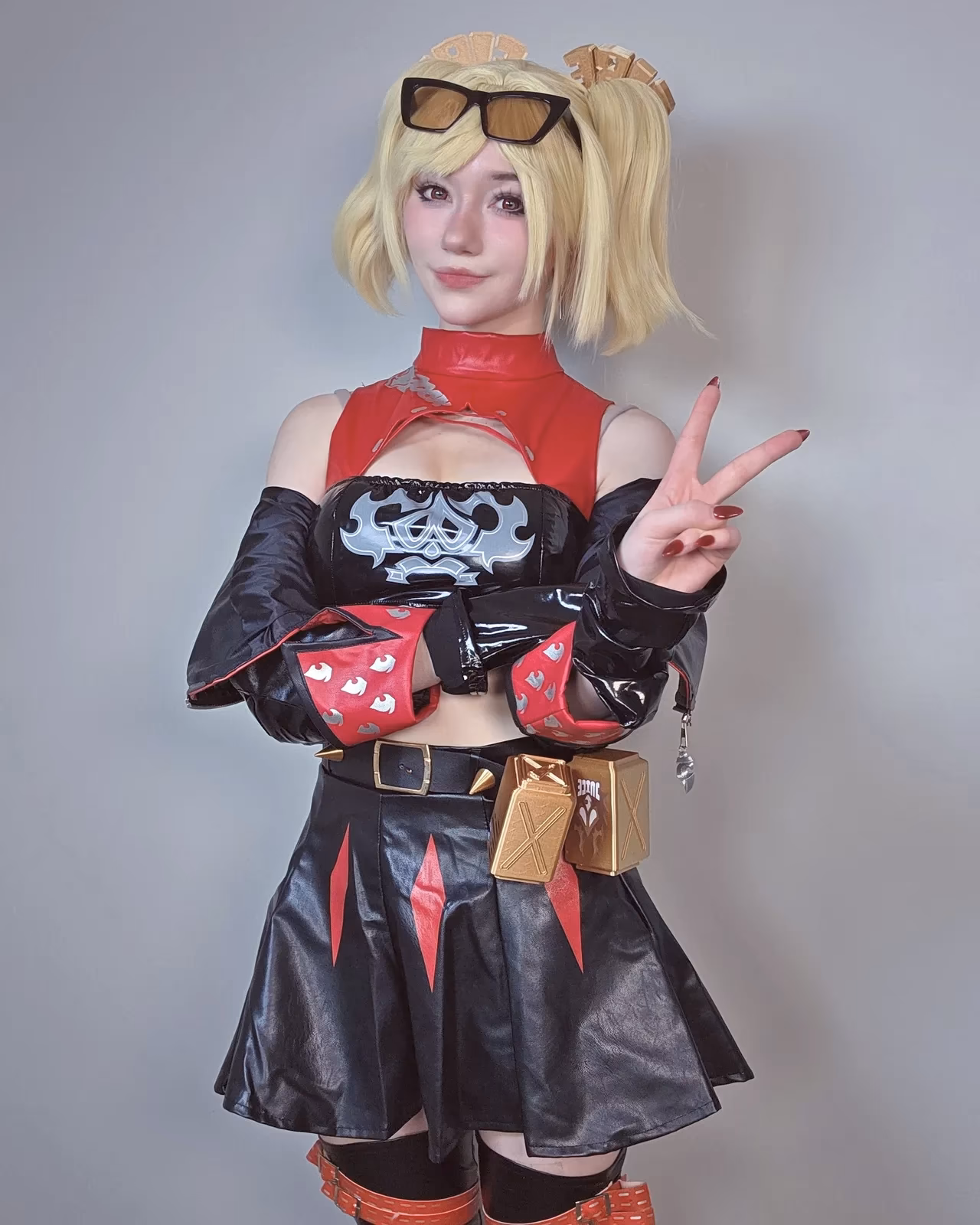 Celebi Cosplays as Burnice White — cosplay photo 5 of 21