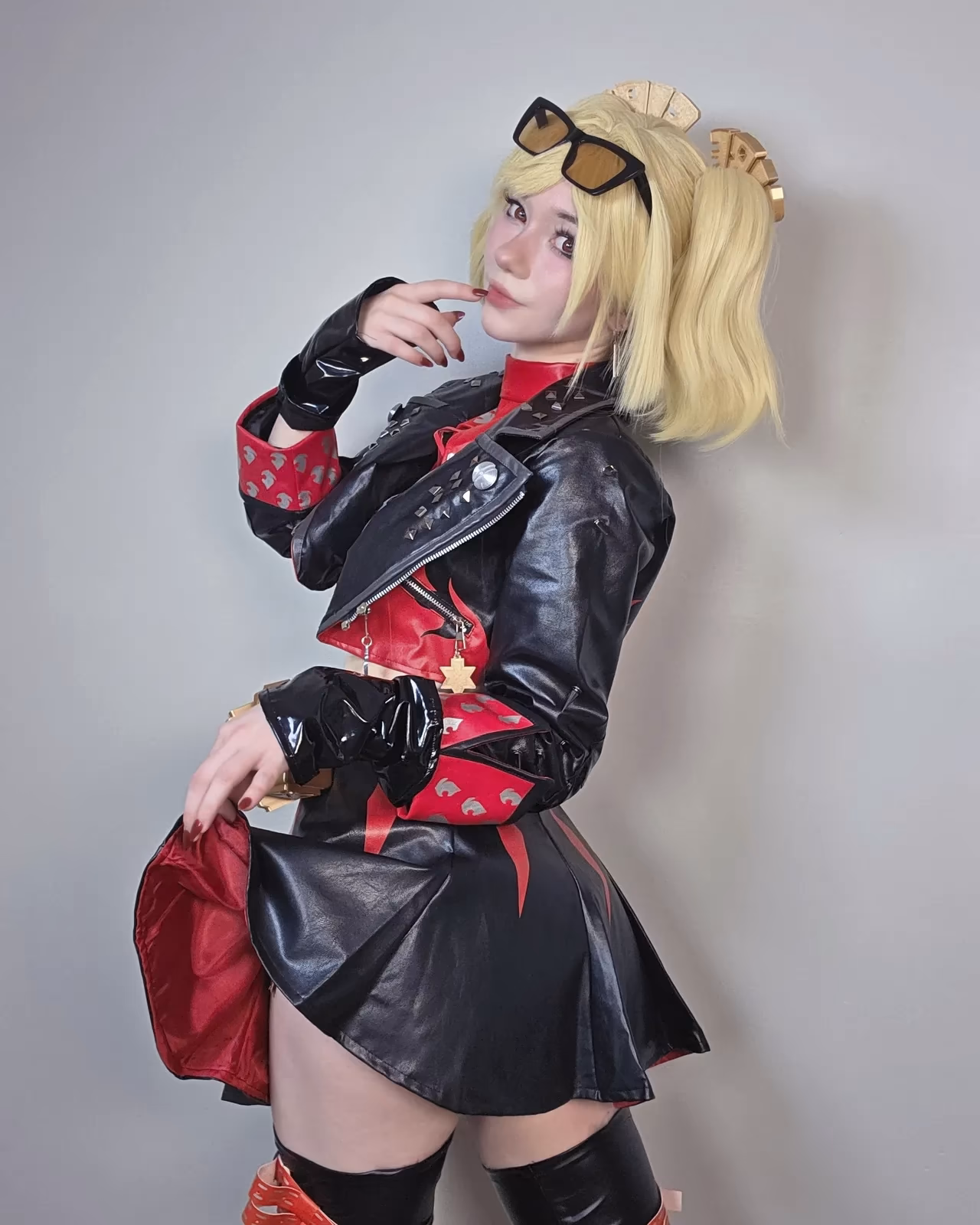 Celebi Cosplays as Burnice White — cosplay photo 6 of 21