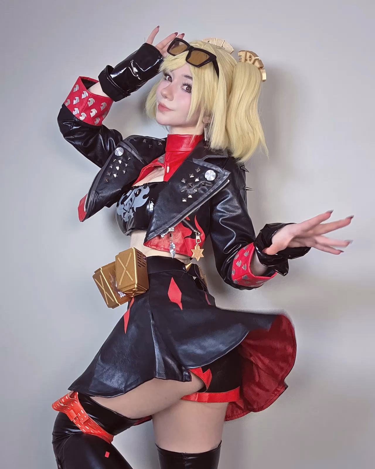 Celebi Cosplays as Burnice White — cosplay photo 7 of 21