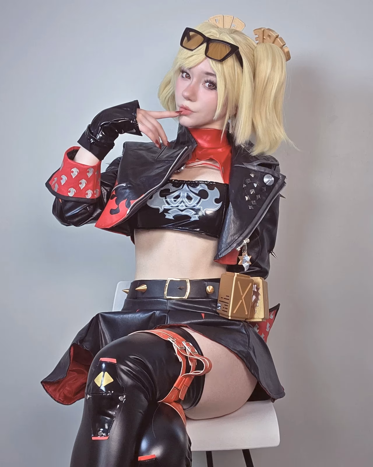 Celebi Cosplays as Burnice White — cosplay photo 9 of 21