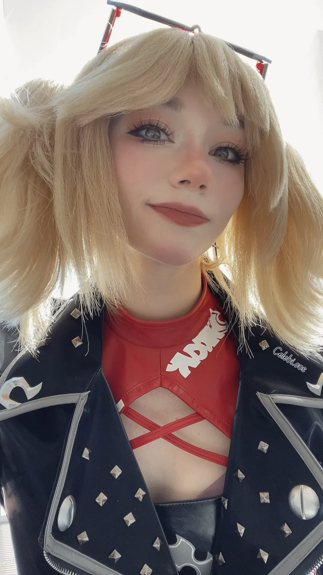 Celebi Cosplays as Burnice White — cosplay photo 16 of 23