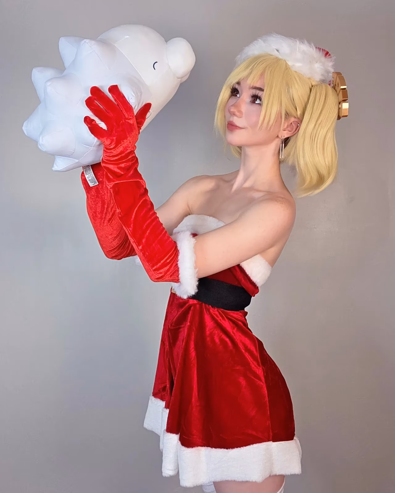 Celebi Cosplays as Burnice White — cosplay photo 11 of 22