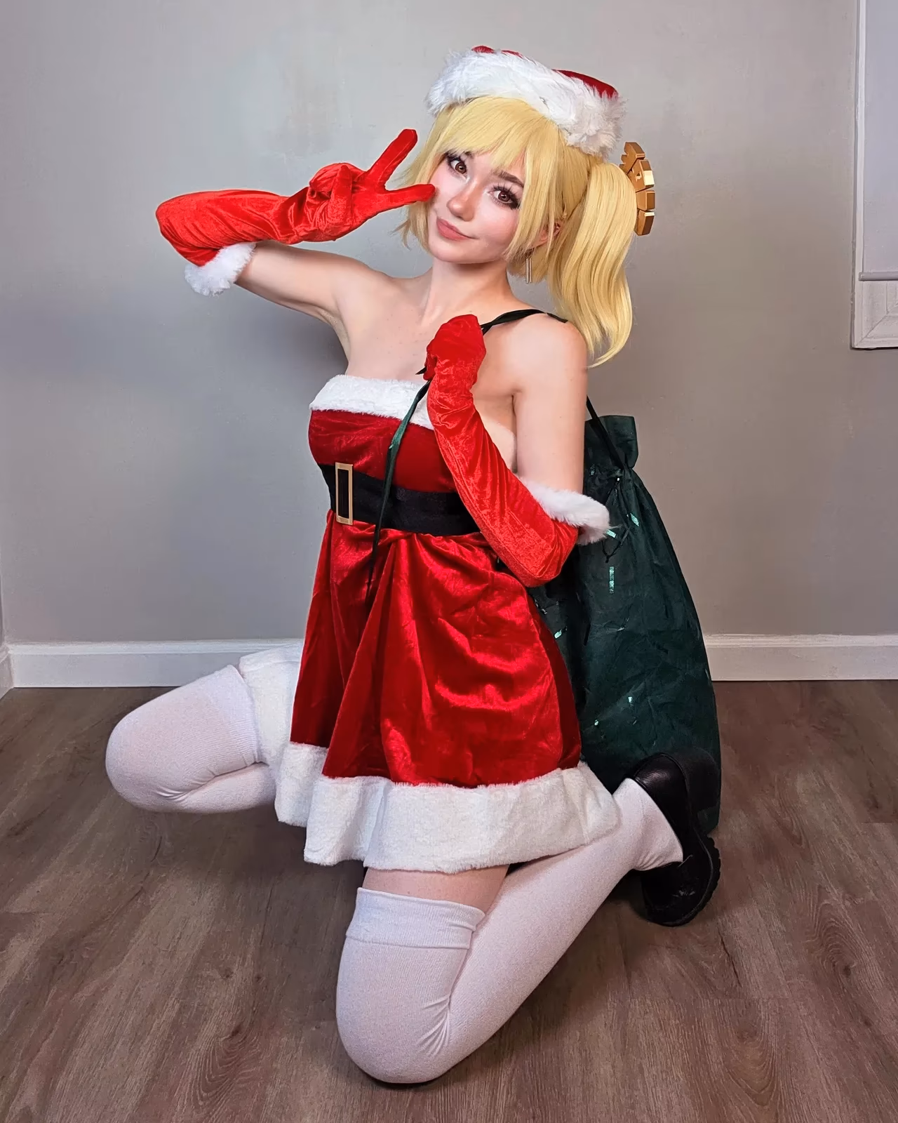 Celebi Cosplays as Burnice White — cosplay photo 18 of 22