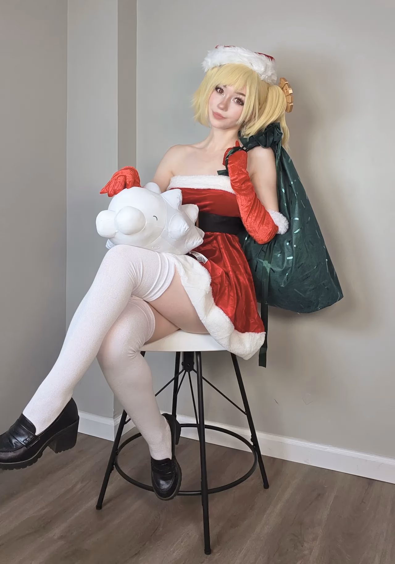 Celebi Cosplays as Burnice White — cosplay photo 5 of 22