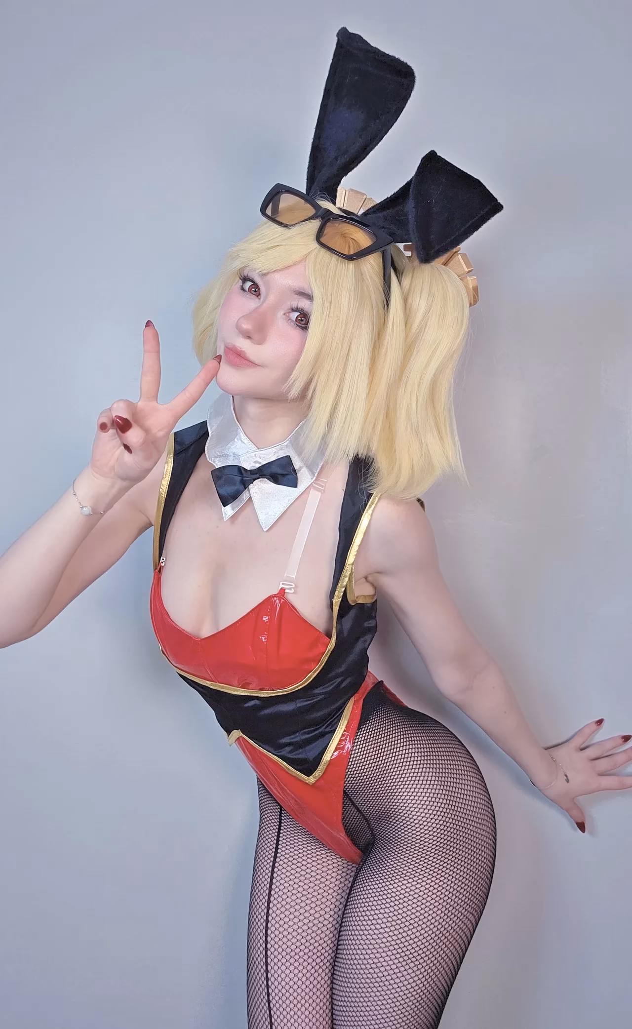 Celebi Cosplays as Burnice White — cosplay photo 4 of 13