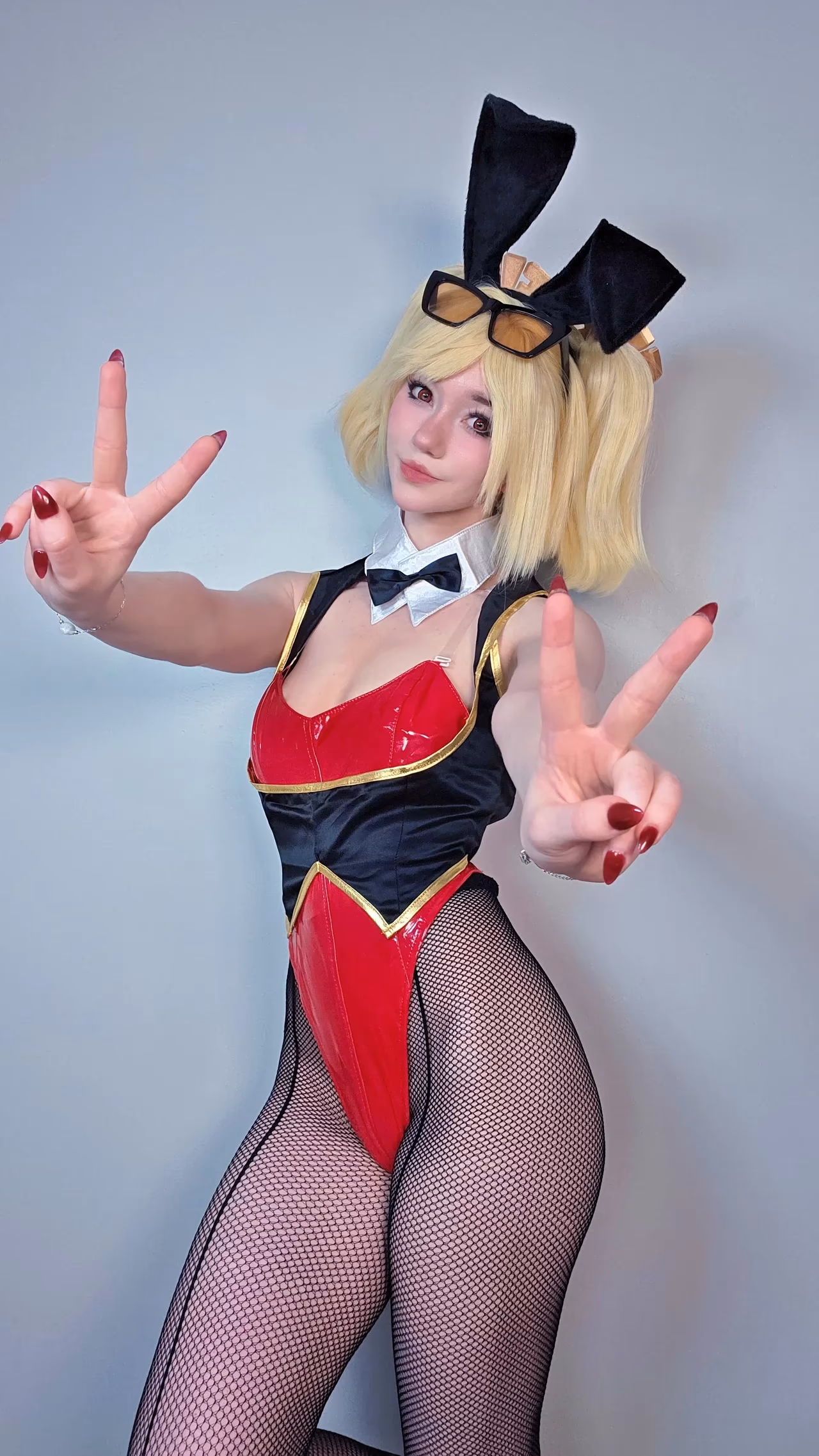 Celebi Cosplays as Burnice White — cosplay photo 5 of 13