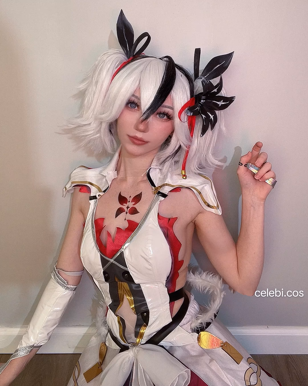 Celebi Cosplays as Camellya — cosplay photo 15 of 16