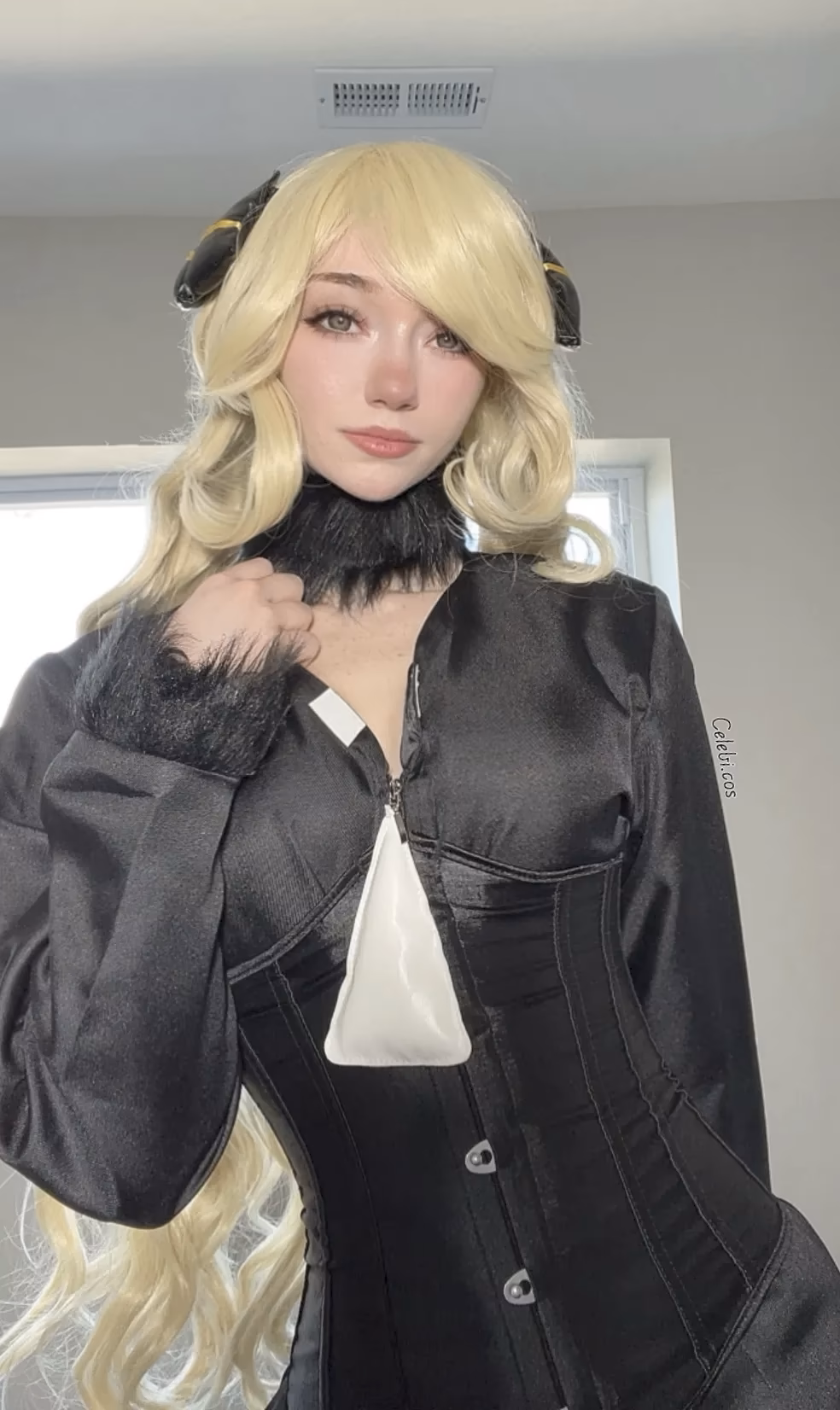Celebi Cosplays as Cynthia — cosplay photo 14 of 15