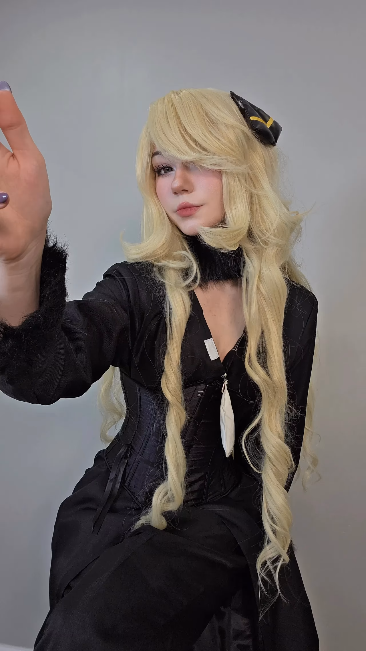 Celebi Cosplays as Cynthia — cosplay photo 10 of 17