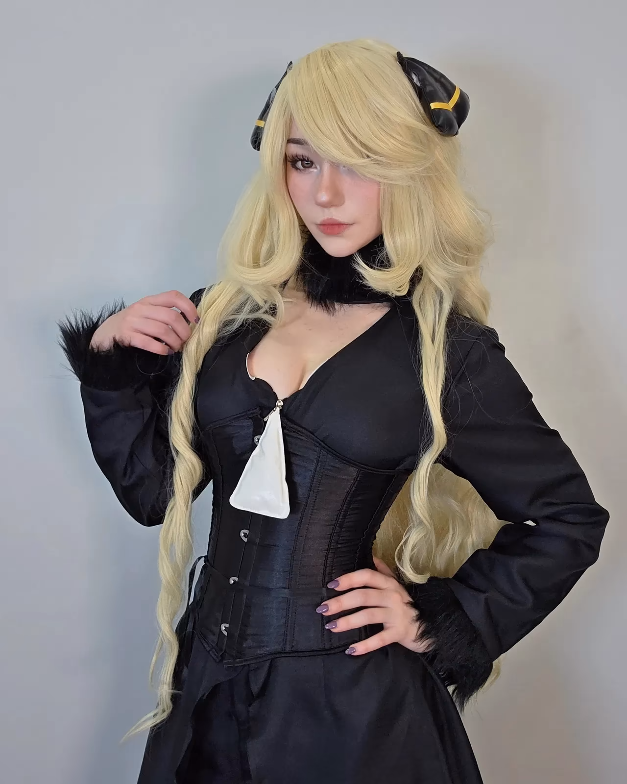 Celebi Cosplays as Cynthia — cosplay photo 3 of 17
