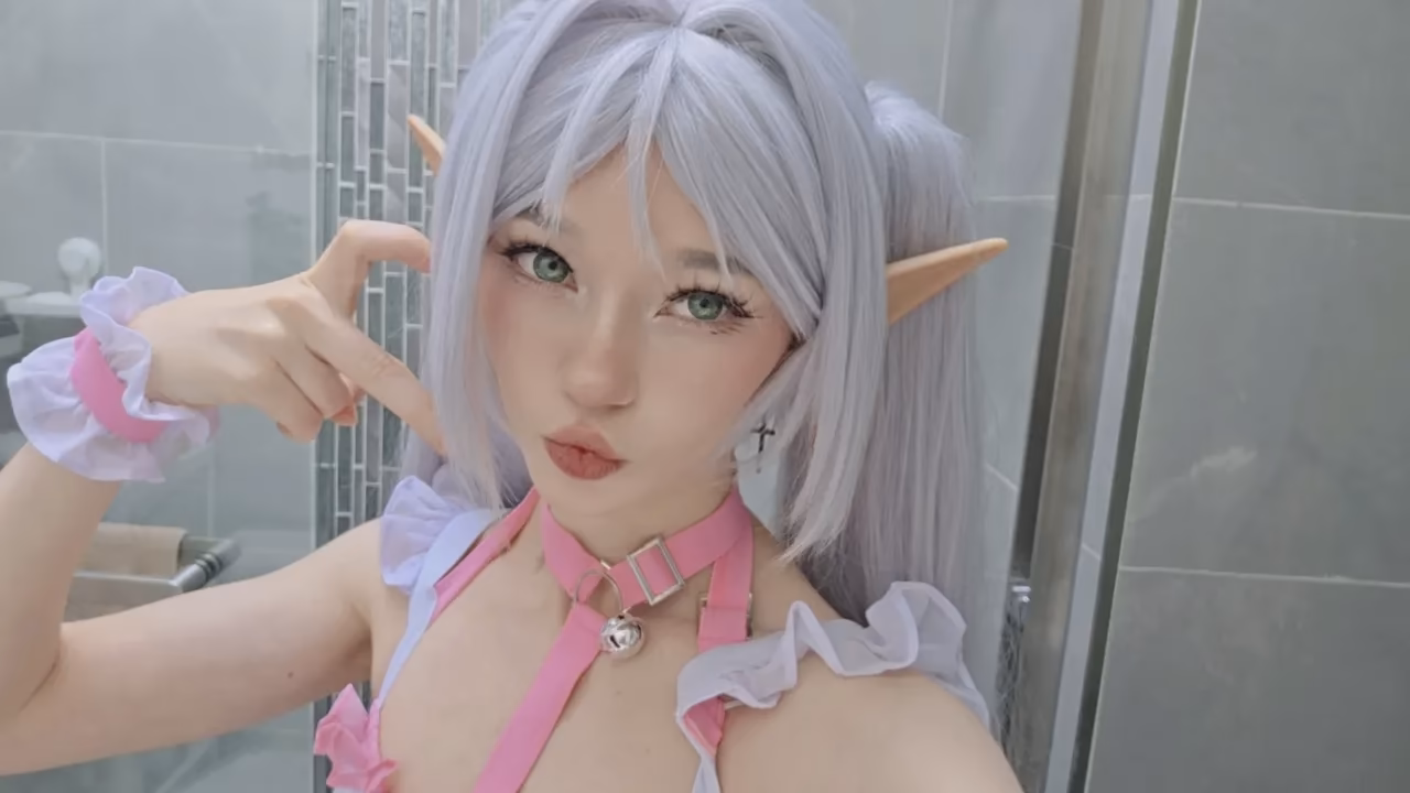 Celebi Cosplays as Frieren — cosplay photo 10 of 19