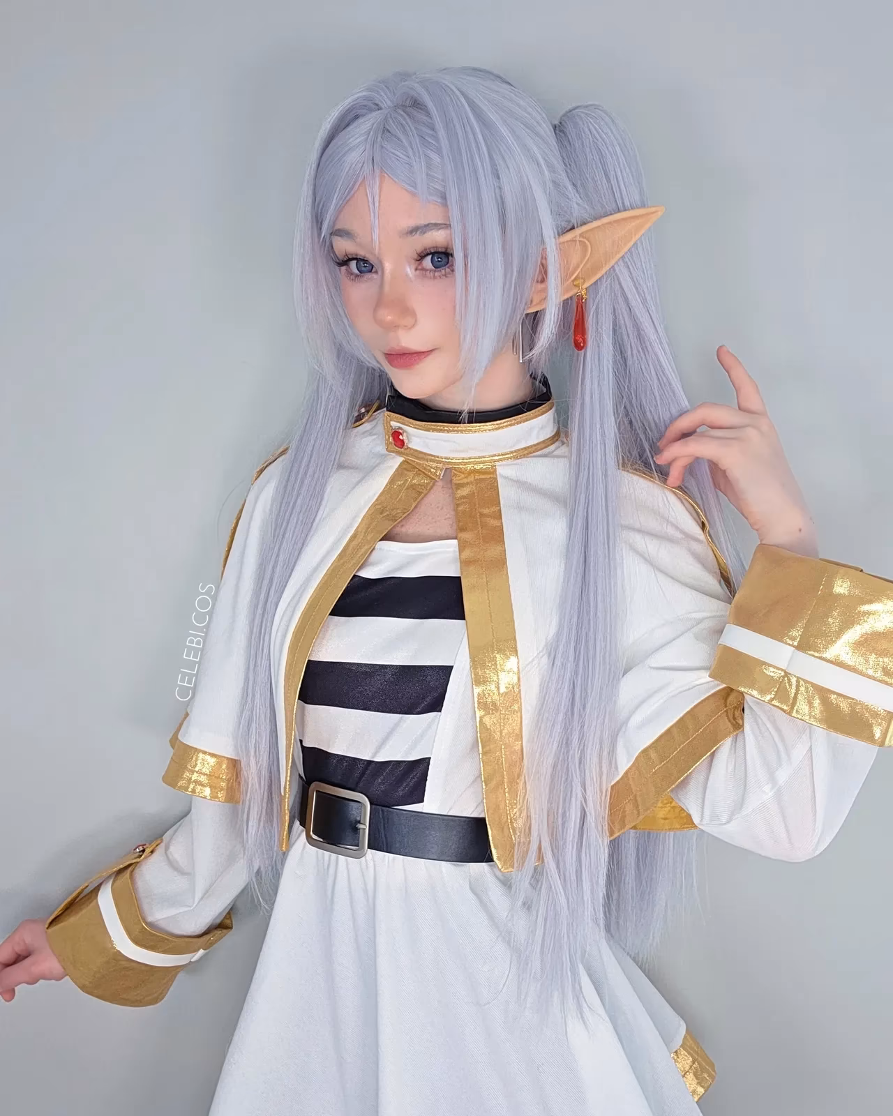 Celebi Cosplays as Frieren — cosplay photo 2 of 13