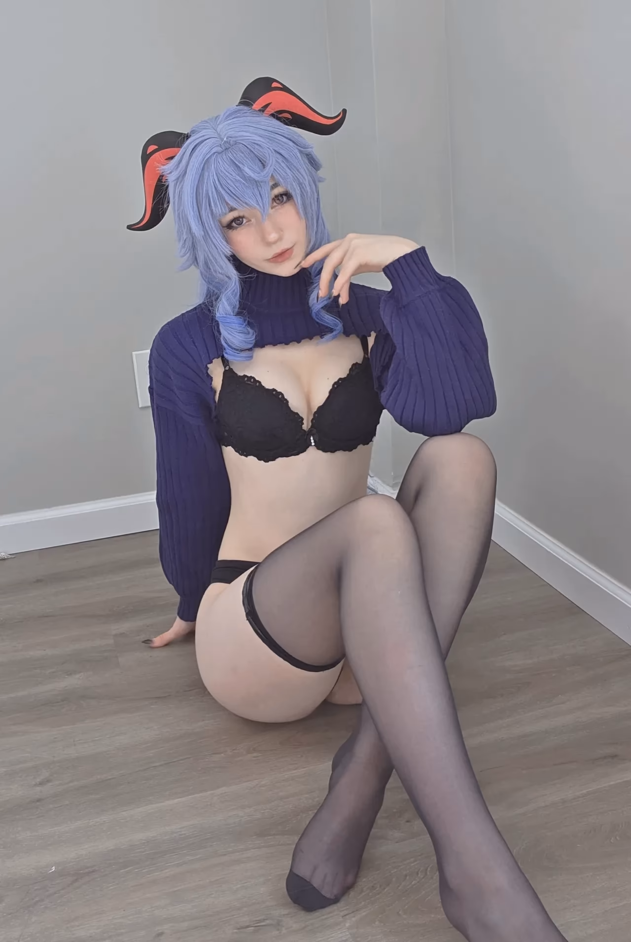 Celebi Cosplays as Ganyu — cosplay photo 3 of 15