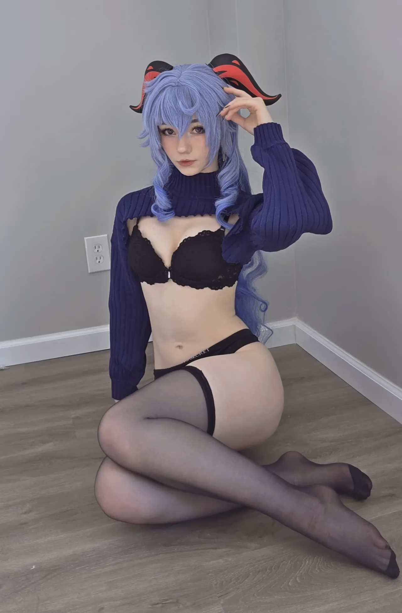 Celebi Cosplays as Ganyu — cosplay photo 4 of 15