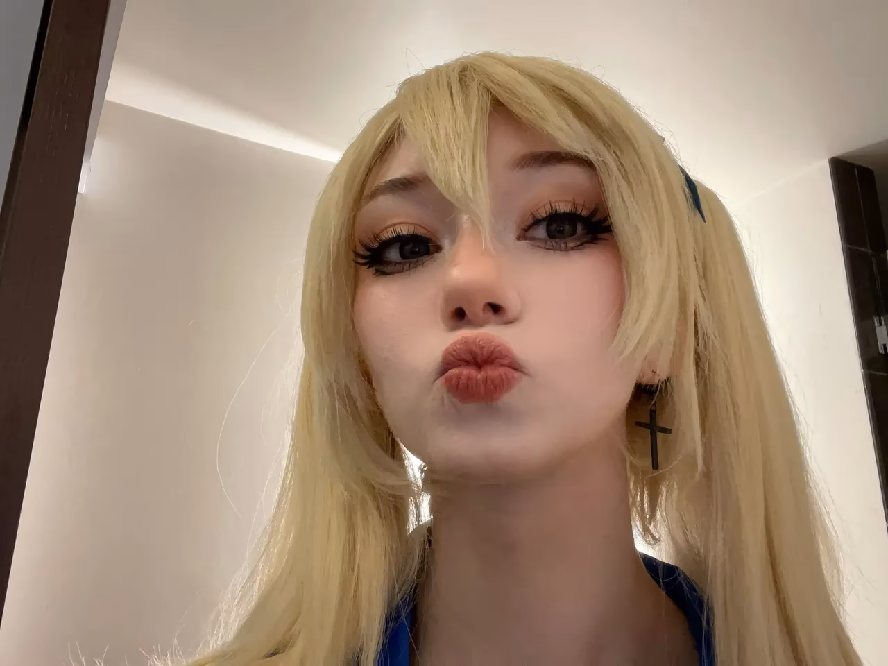 Celebi Cosplays as Lucy Heartfilia — cosplay photo 8 of 11