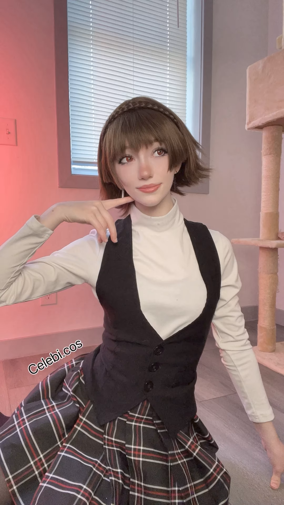 Celebi Cosplays as Makoto Niijima — cosplay photo 16 of 19