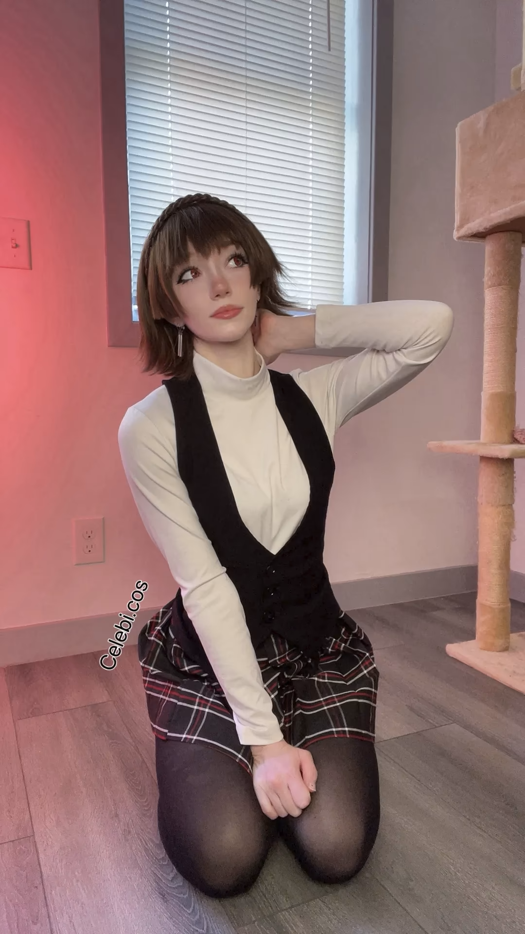 Celebi Cosplays as Makoto Niijima — cosplay photo 4 of 19
