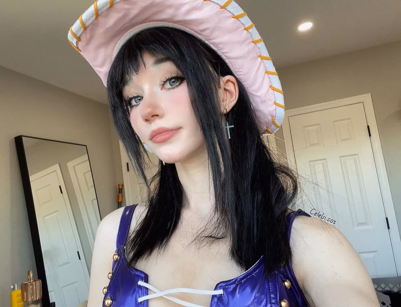 Celebi Cosplays as Nico Robin — cosplay photo 12 of 26