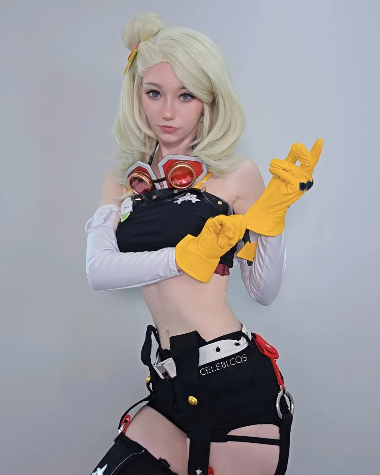 Celebi Cosplays as Piper Wheel — cosplay photo 5 of 14
